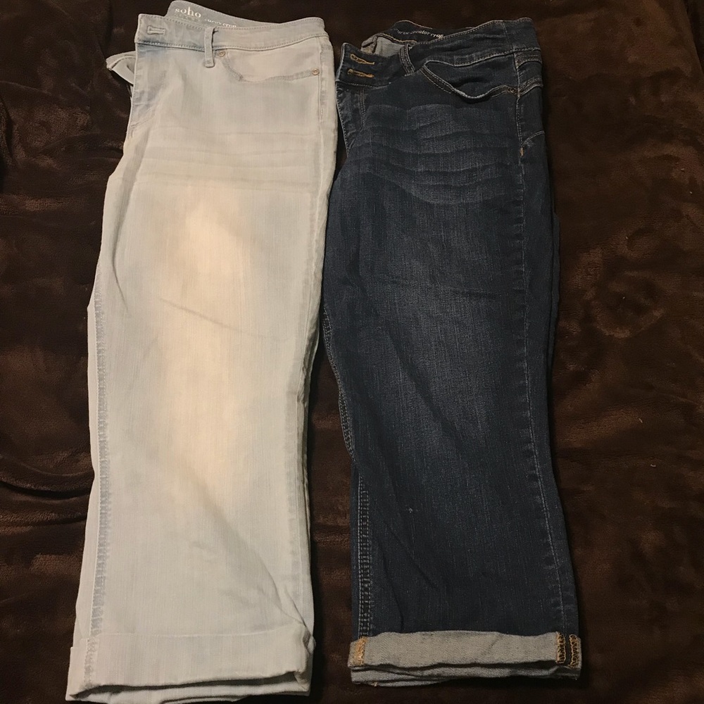 2 pair curvy fit cropped jeans sold as a bundle.